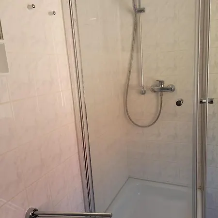 Grosse Monteurwohnung Bei Nina