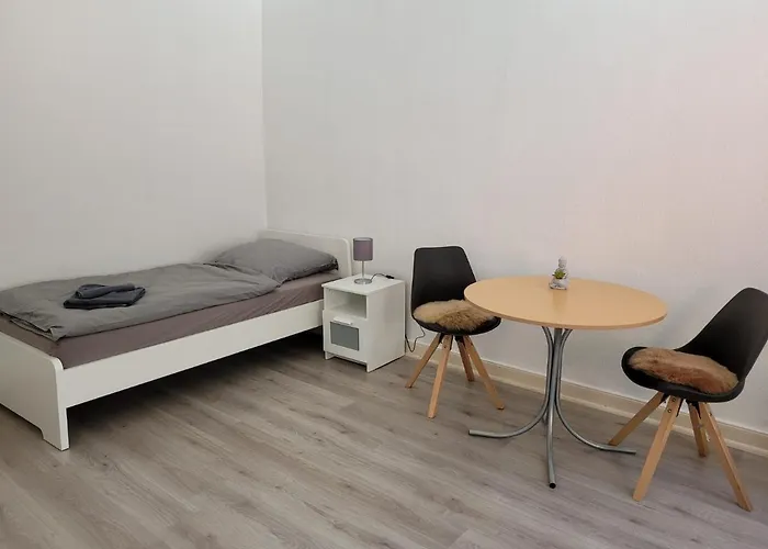 Grosse Monteurwohnung Bei Nina *