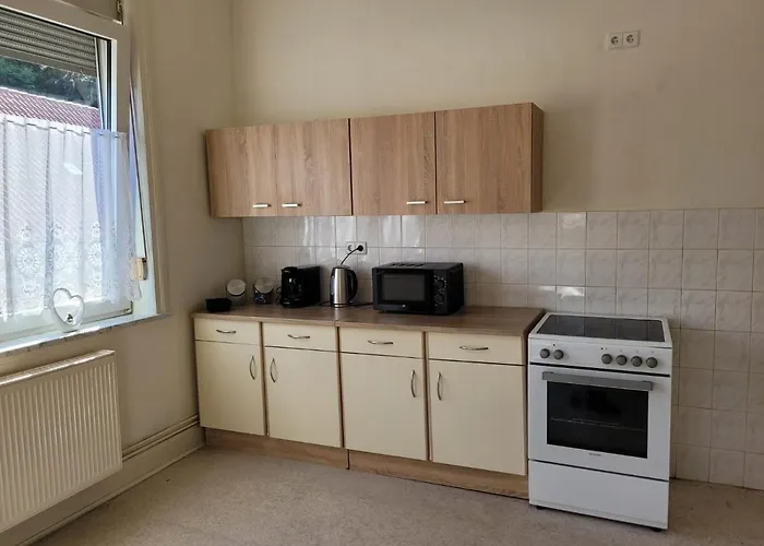 Grosse Monteurwohnung Bei Nina Apartmán *